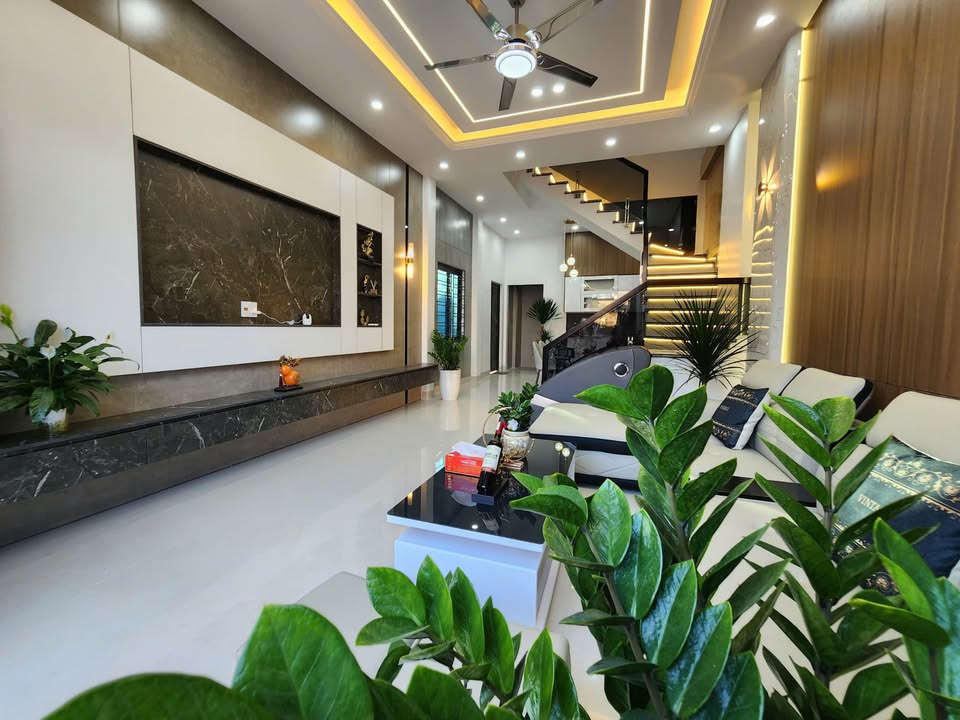 Nhà 3 tầng độc lập tại Vân Tra An Đồng 63m² giá 4.65 tỷ - Thiết kế hiện đại, đầy đủ nội thất!