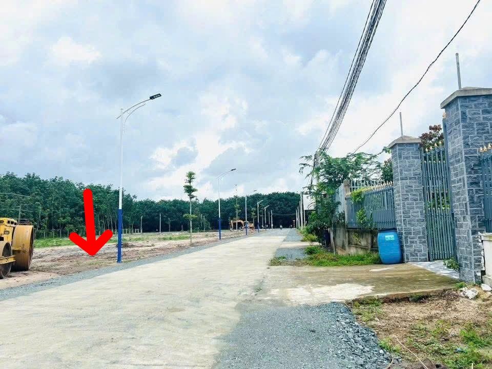 Đất Hưng Long, Chơn Thành 180m² giá 469 triệu - Sổ đỏ chính chủ, mặt tiền đường rộng 9m!