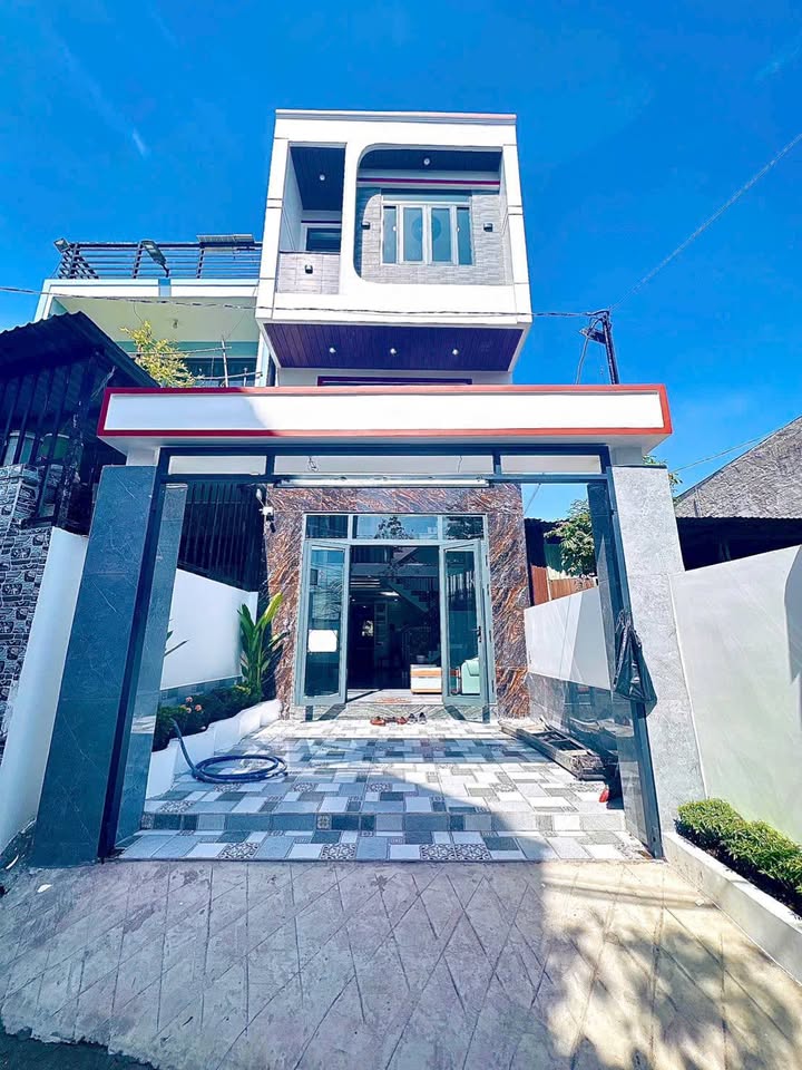 Nhà phố Dĩ An 72m² giá 4.1 tỷ - Nhà hoàn thiện 100%, vào ở ngay!