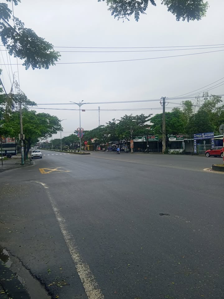 Đất nền Điện Nam Đông 270m² giá 6.5 tỷ - Địa điểm vàng kinh doanh!