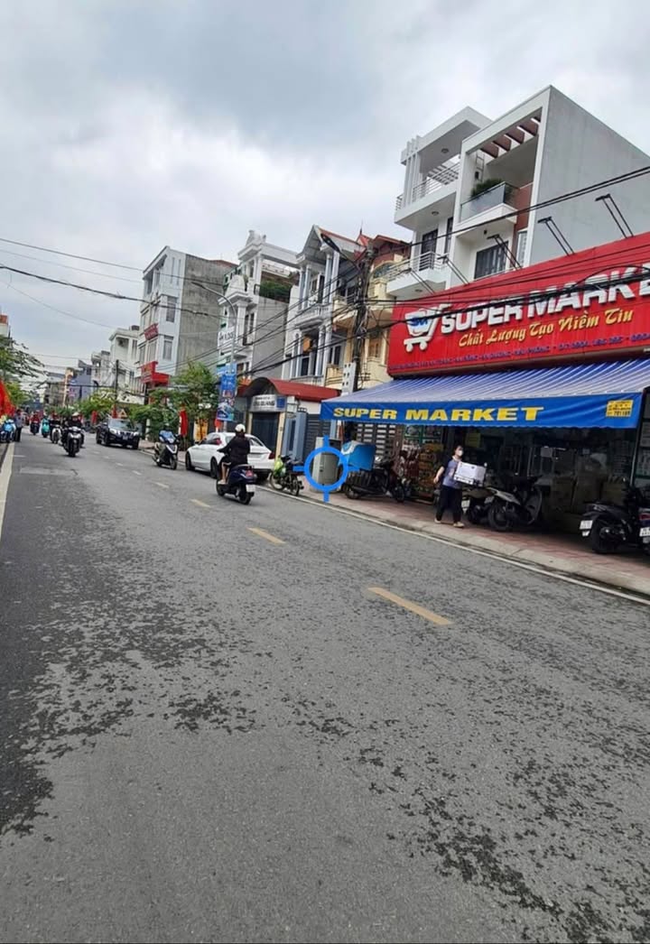 Mặt tiền FrontHouse Cát Dài An Dương 50m² giá 13.5 tỷ - Vị trí kinh doanh sầm uất!