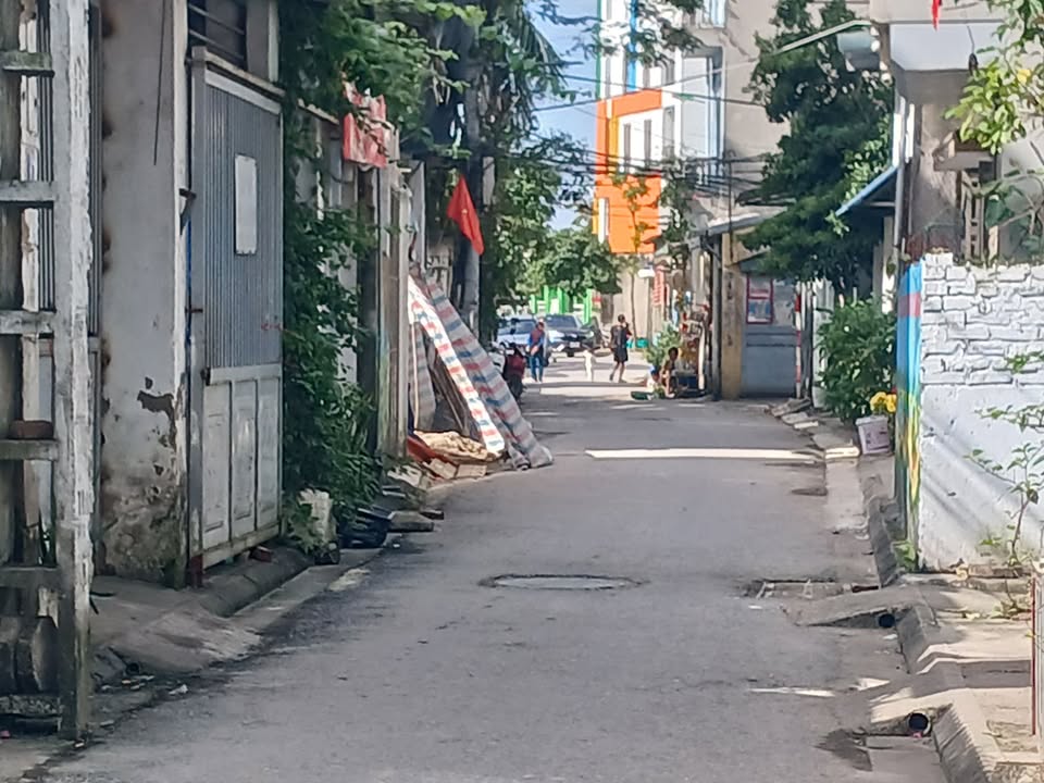 Đất nền Phúc Lợi Long Biên 38m² giá 400 triệu - Tiện ích đầy đủ xung quanh!