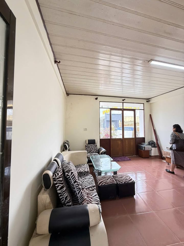 Bán nhà mặt tiền Phan Đình Phùng, Đà Lạt 93m² giá 25.5 tỷ - Cơ hội kinh doanh hấp dẫn!