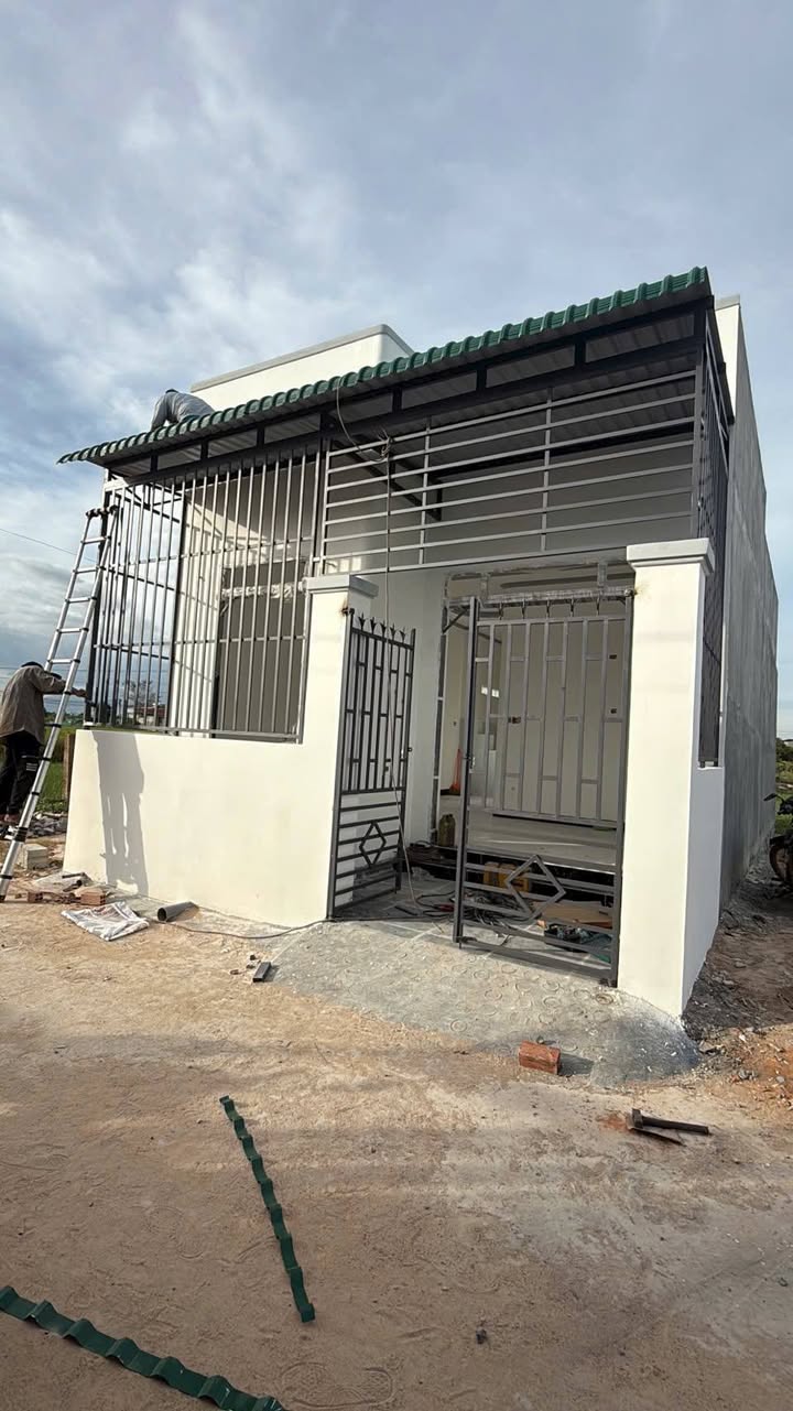 Nhà mới hẻm bê tông ô tô Ngô Đức Tốn 70m² giá 690 triệu - Về ở ngay!