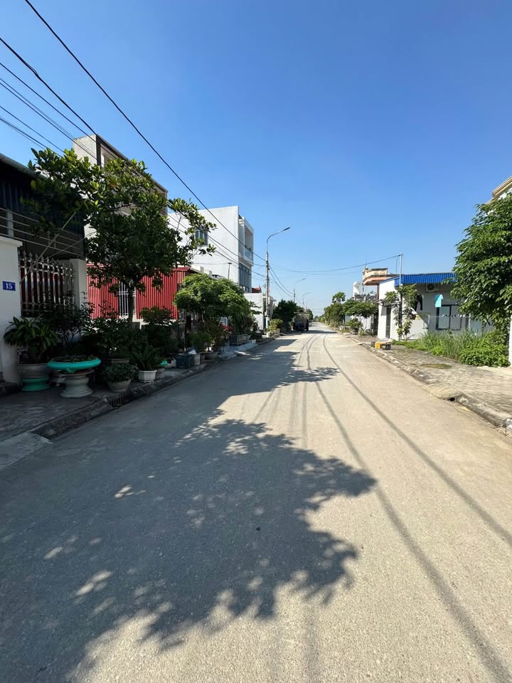 Đất nền chính chủ tại đầu ngõ 131, Tân Thành, Dương Kinh 100m² - Giá chỉ 2 tỷ!