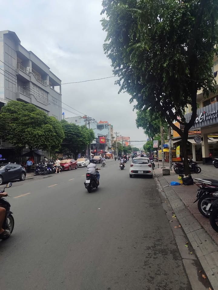 Nhà mặt tiền kinh doanh 199 Bình Phú, Quận 6, 80m² giá 22 tỷ - Cơ hội đầu tư tuyệt vời!