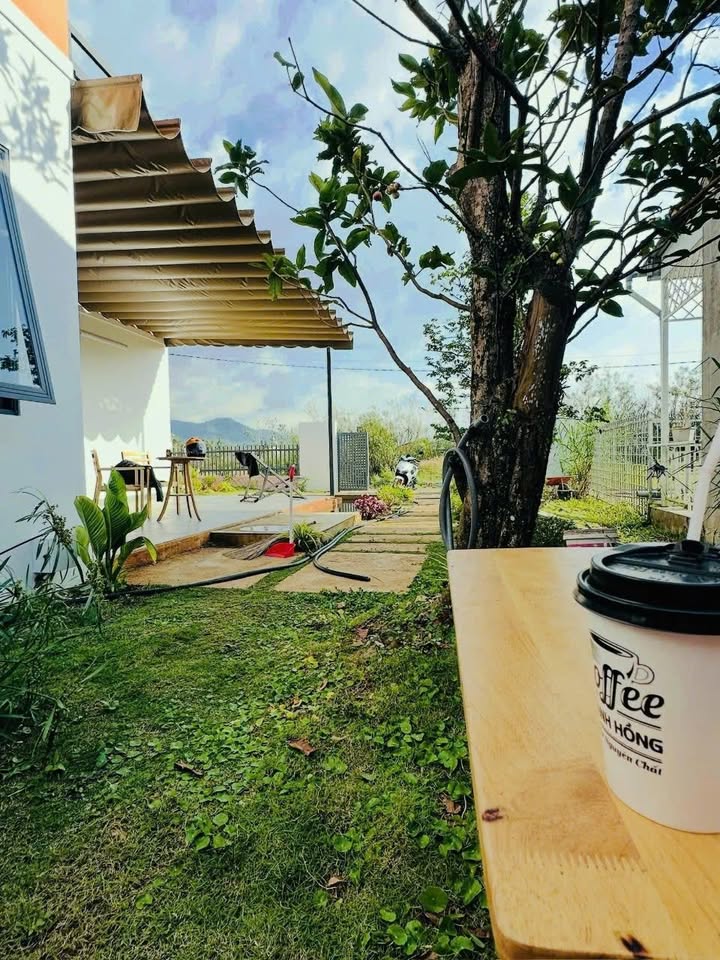 Biệt thự Bảo Lộc 300m² giá 7 tỷ - Nhà 2 tầng sang trọng, tiện ích đầy đủ!