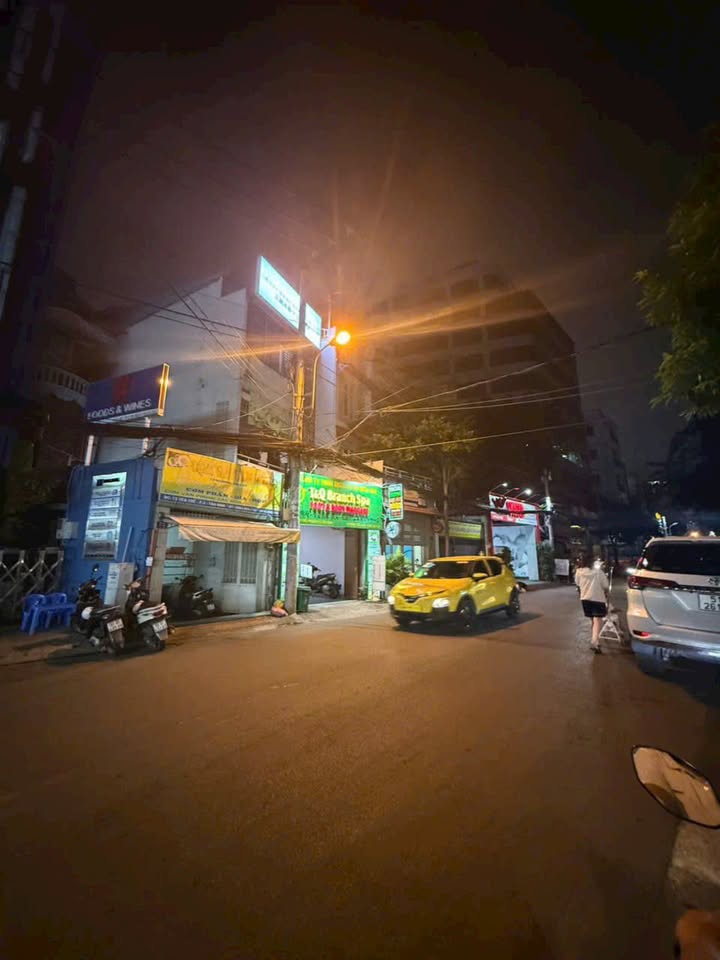 Nhà riêng 4 tầng tại 339 Lê Văn Sỹ, Q3, 115m² giá 24 tỷ - Cơ hội tuyệt vời!