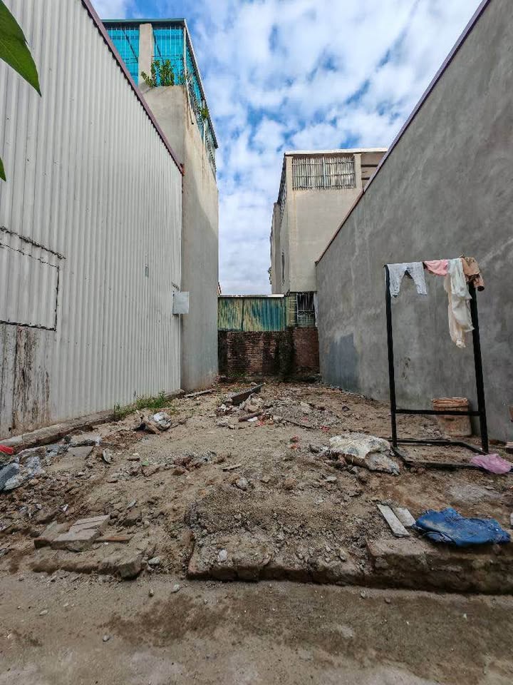 Đất nền Quang Minh, Mê Linh 50m² - Sổ đỏ chính chủ, ô tô đỗ cửa!