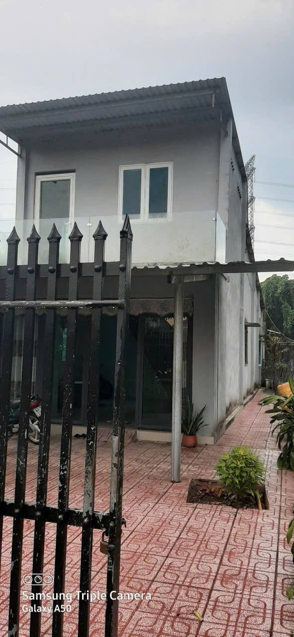 Đất nền Củ Chi 176.6m² giá 2.2 tỷ - Vị trí đẹp, dân cư đông đúc!