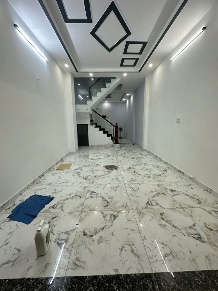 Nhà cho thuê tại Bình Tân 64m² giá 10 triệu - Thích hợp ở và kinh doanh online!