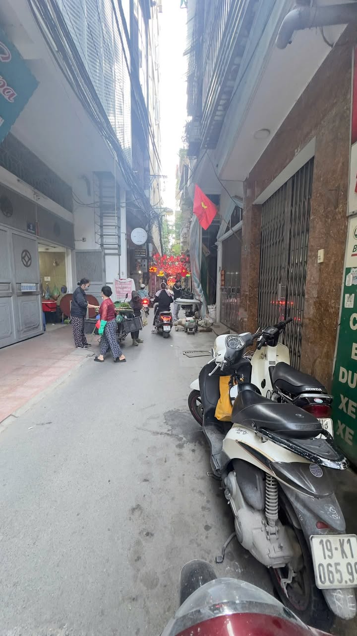 Nhà nguyên căn cho thuê tại Nhân Chính, Thanh Xuân 70m² giá 12 triệu - Full nội thất, chỉ việc vào ở!