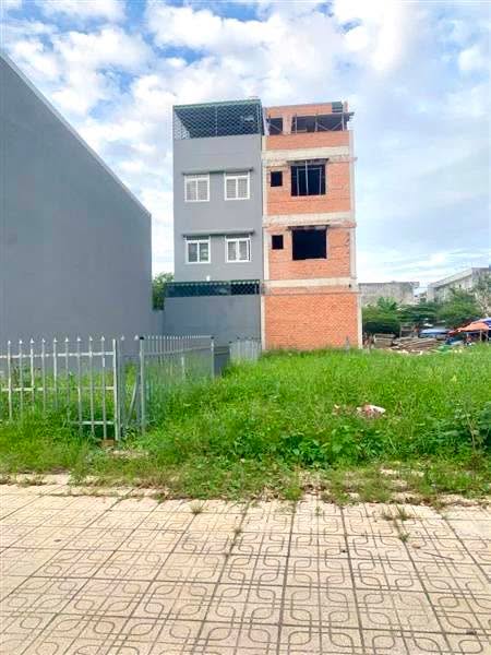 Bán lô đất KDC Êm Đềm Thủ Đức 90m² giá 7 tỷ - Sổ hồng riêng, pháp lý rõ ràng!