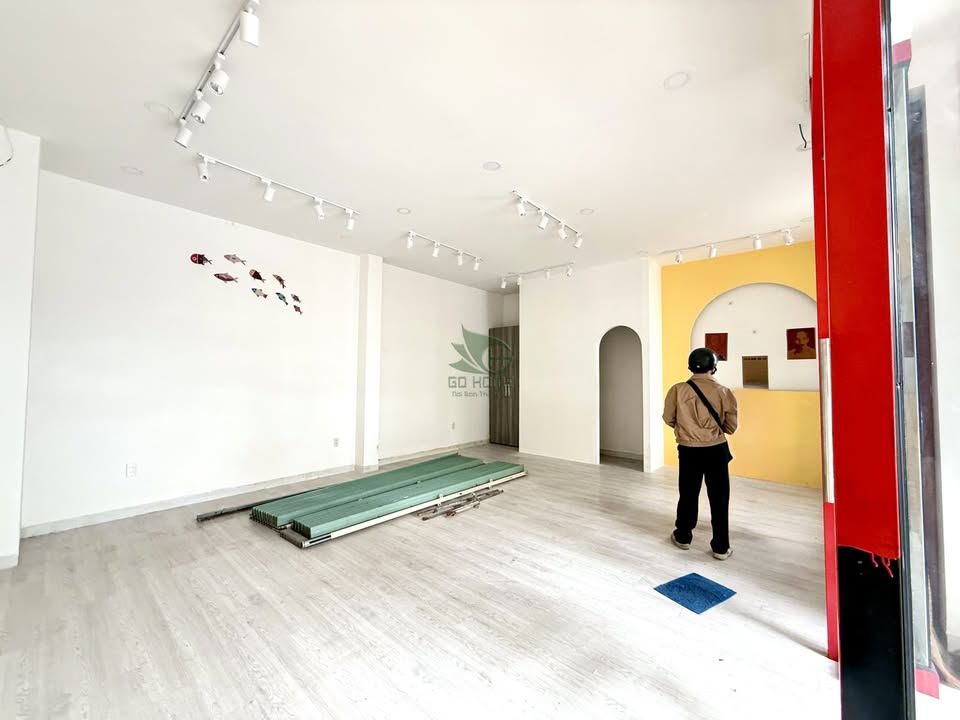 Cho thuê mặt bằng riêng 45m² khu phố đi bộ Tân Lập - Vị trí đắc địa gần biển!