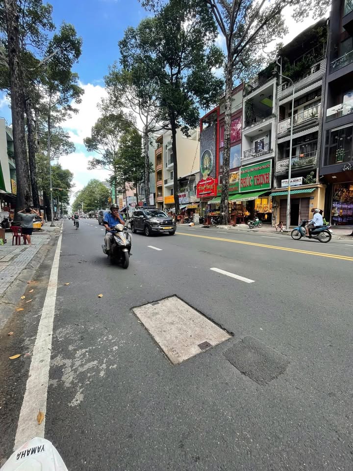 Căn Góc Mặt Tiền Kinh Doanh Lãnh Binh Thăng, Quận 11 - Giá Bán Chỉ 27 Tỷ!