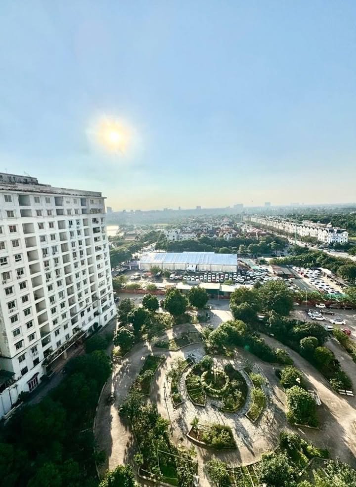 Căn hộ Chung cư Thành Phố Giao Lưu Bắc Từ Liêm 76m² - Căn góc view hồ tuyệt đẹp, sẵn sàng vào ở!