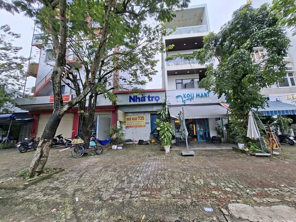 Cho thuê dãy trọ 8 phòng mặt tiền Nguyễn Tất Thành - Diện tích 134m² chỉ 10 triệu/tháng!