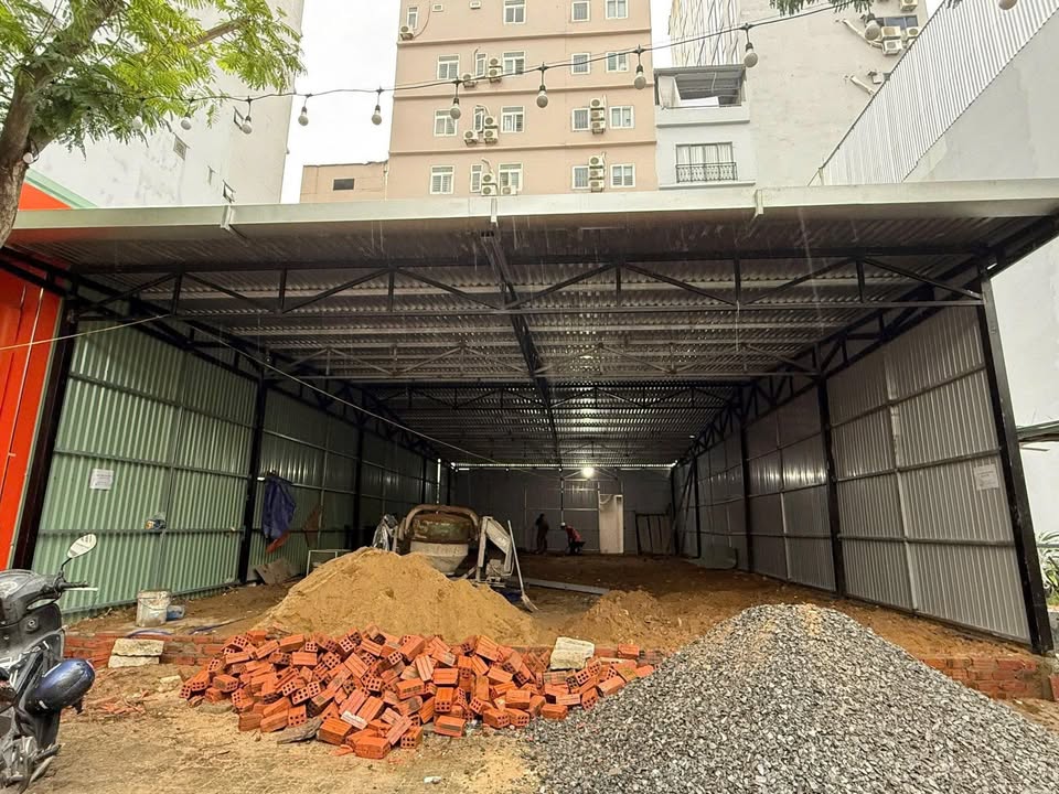 Cho thuê mặt bằng mặt tiền đường An Thượng Đà Nẵng 180m² giá 65 triệu - Vị trí đẹp, đón khách du lịch!