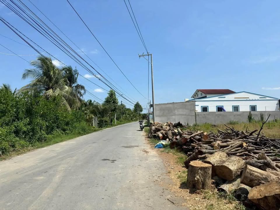 Đất mặt tiền đường Huyện lộ 94, Trung An 205m² giá 2 tỷ - Cơ hội đầu tư hấp dẫn!