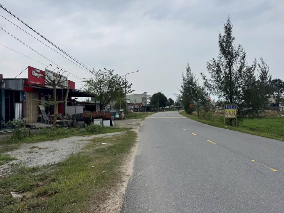 Đất mặt tiền đường DT613 Thăng Bình 200m² giá 2 tỷ - Tiềm năng đầu tư lớn!