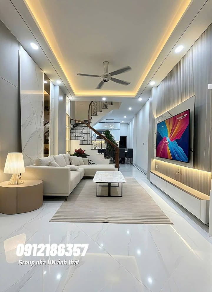 Nhà 4 tầng Minh Khai 43m² giá 9.9 tỷ - Không gian sống lý tưởng giữa lòng Hà Nội!