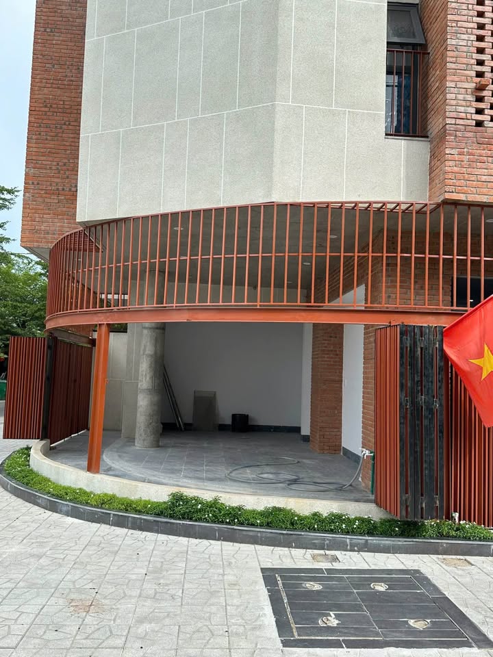 Cho thuê mặt bằng tầng 1 lô góc 2 mặt tiền Khánh An 40m² giá 4.5 triệu - Kinh doanh thuận lợi!