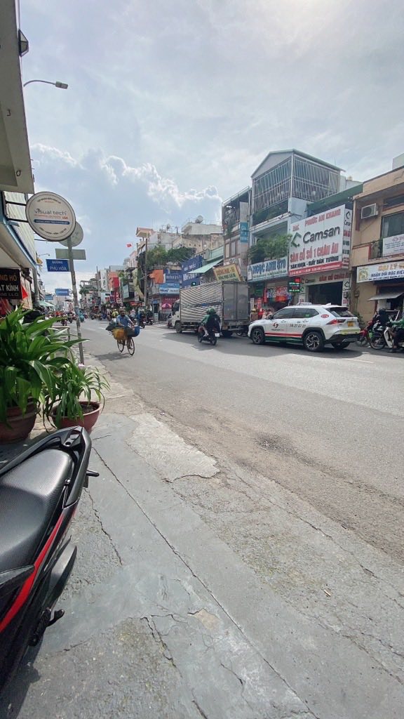 FrontHouse Tân Bình 135m² giá 22.5 tỷ - Mặt tiền kinh doanh đắc địa!