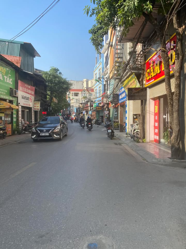 Nhà 5 tầng mặt đường Tả Thanh Oai 63m² giá 18.5 tỷ - Chính chủ bán gấp!