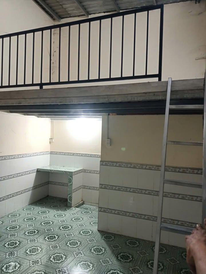 Phòng cho thuê 54 Bùi Thị Xuân, Dĩ An 18m² giá 1.3 triệu - Được nuôi thú cưng!