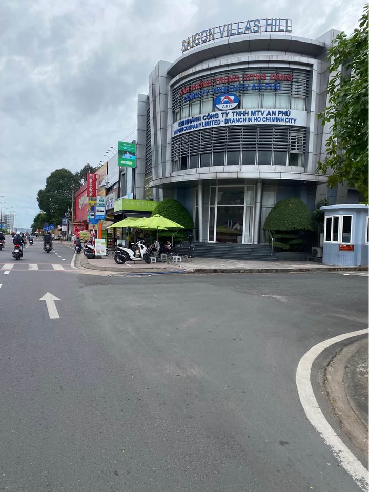 Đất mặt tiền Lê Văn Việt, Thủ Đức 74m² - Tiện xây mới, giá cực tốt!