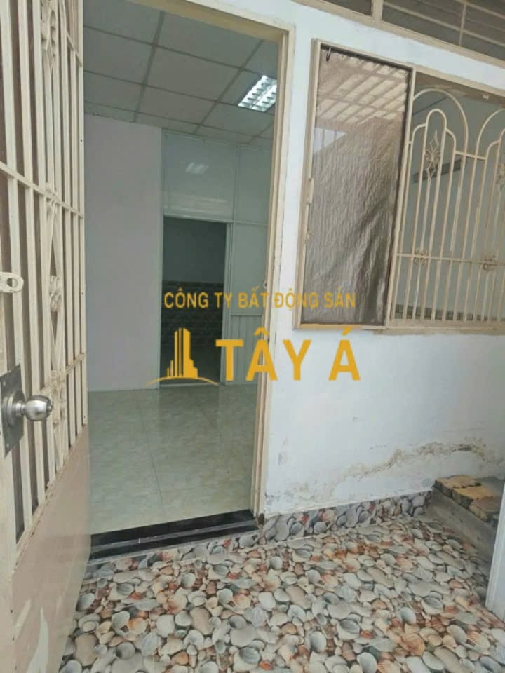 Nhà bán tại Tân Phú 21m² giá 3.1 tỷ - Nở hậu đẹp, sẵn sàng ở ngay!