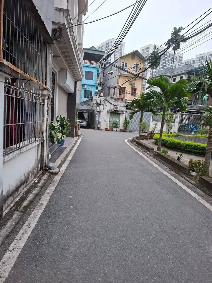 Nhà phố Trâu Quỳ, Gia Lâm 50m² giá 7.95 tỷ - Vị trí đẹp, sổ đỏ chính chủ!