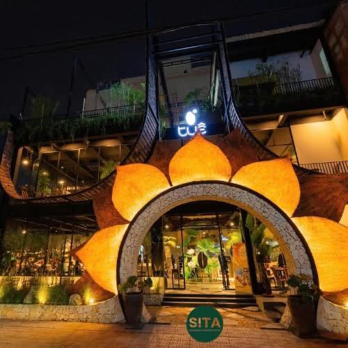 Cho thuê mặt phố Hoàng Quốc Việt 200m² giá thỏa thuận - Mặt tiền 15m lý tưởng cho kinh doanh!