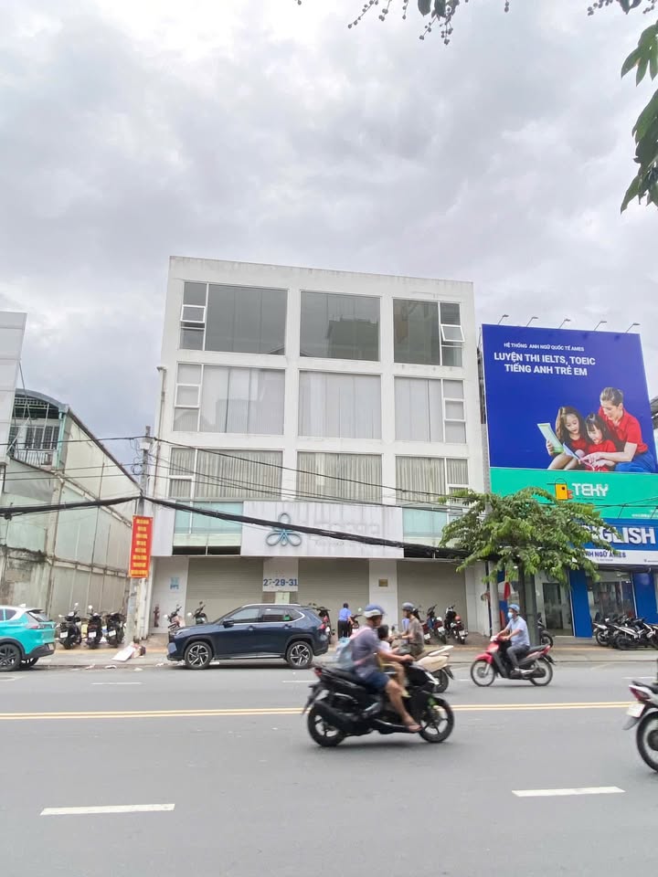 Cho thuê nhà mặt tiền đường Lý Tự Trọng 494m² - Vị trí đắc địa trung tâm Cần Thơ!