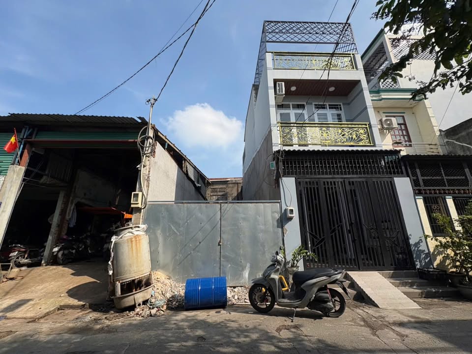 Đất hẻm xe hơi Hương Lộ 2, Bình Trị Đông A, 74m² giá 5.3 tỷ - Vị trí thuận tiện kết nối!