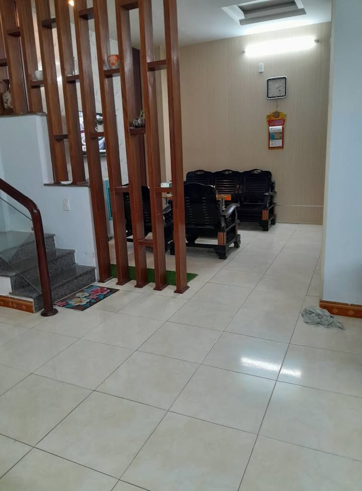 Nhà cho thuê 3 tầng Nguyễn Lữ, 55m² giá chỉ 6 triệu - Full nội thất, vào ở ngay!