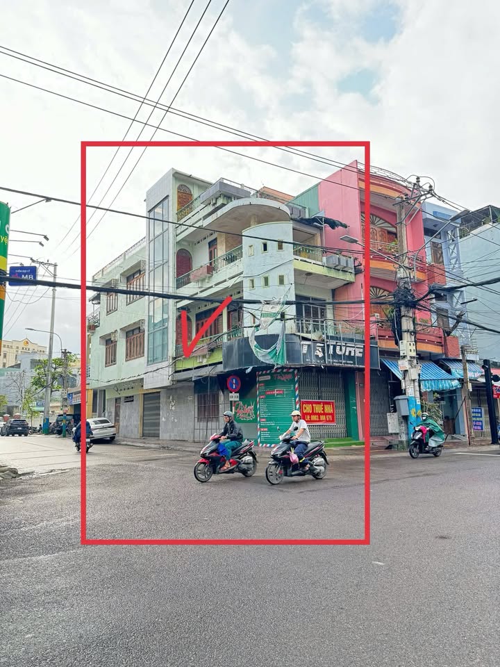 Cho thuê nhà nguyên căn Lô góc Nguyễn Thái Học - Phạm Ngũ Lão 73m² - Thích hợp văn phòng