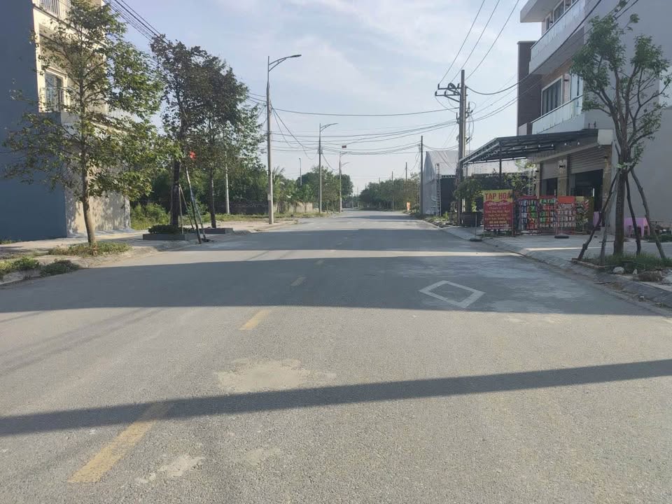 Đất nền KĐT Thanh Hà 100m² giá hợp lý - Kinh doanh thuận lợi!