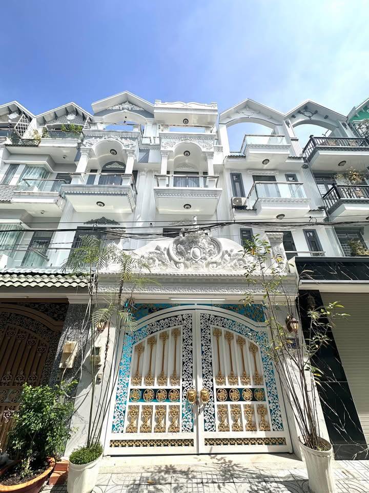 Nhà 3 lầu hẻm xe hơi Huỳnh Thị Đồng, Nhà Bè 72m² giá 8.36 tỷ - Sẵn sàng vào ở!