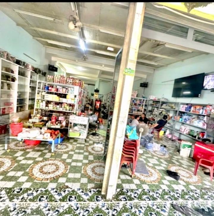 Nhà 4 Tầng Hẻm Xe Hơi Huỳnh Tấn Phát 200m² giá 9.5 tỷ - Đầu tư lý tưởng!