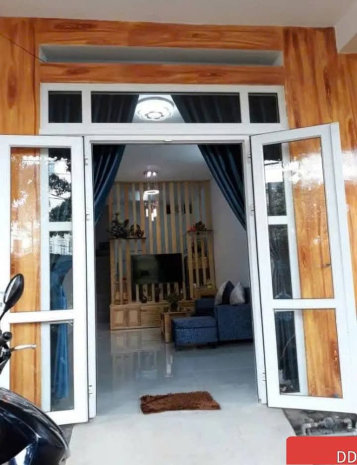 Bán nhà Đường Nguyễn Trung Trực, Đà Lạt, 70m² giá 1.8 tỷ - Pháp lý rõ ràng, thương lượng tốt!