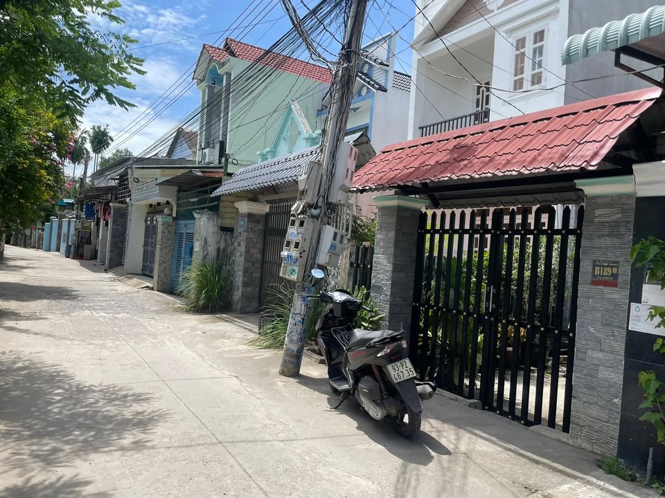 Nhà bán Bình Nhâm, Thuận An 105m² giá 2.7 tỷ - Ô tô vào tận nhà!