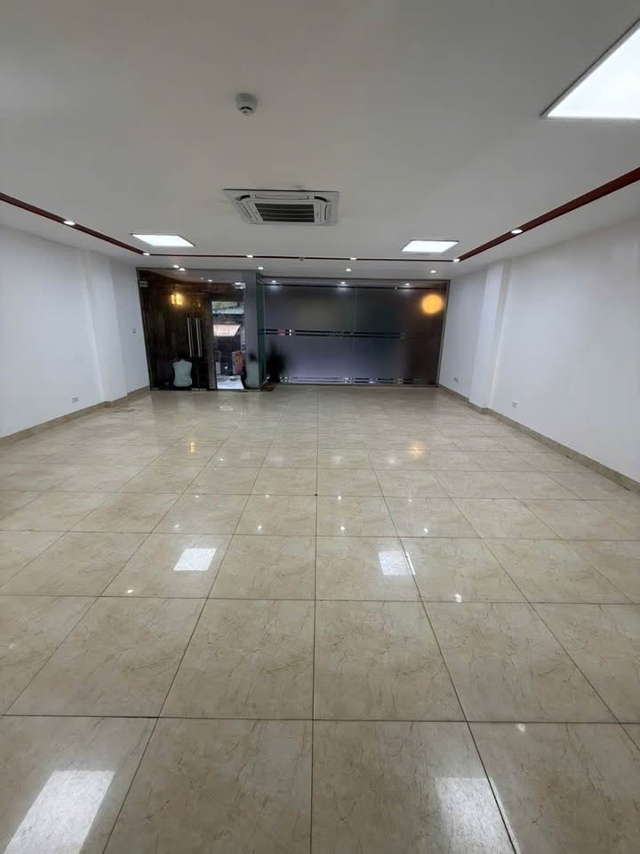 Văn phòng cho thuê Lê Đức Thọ 100m² giá 18 triệu - Thông sàn, bảo vệ 24/7!