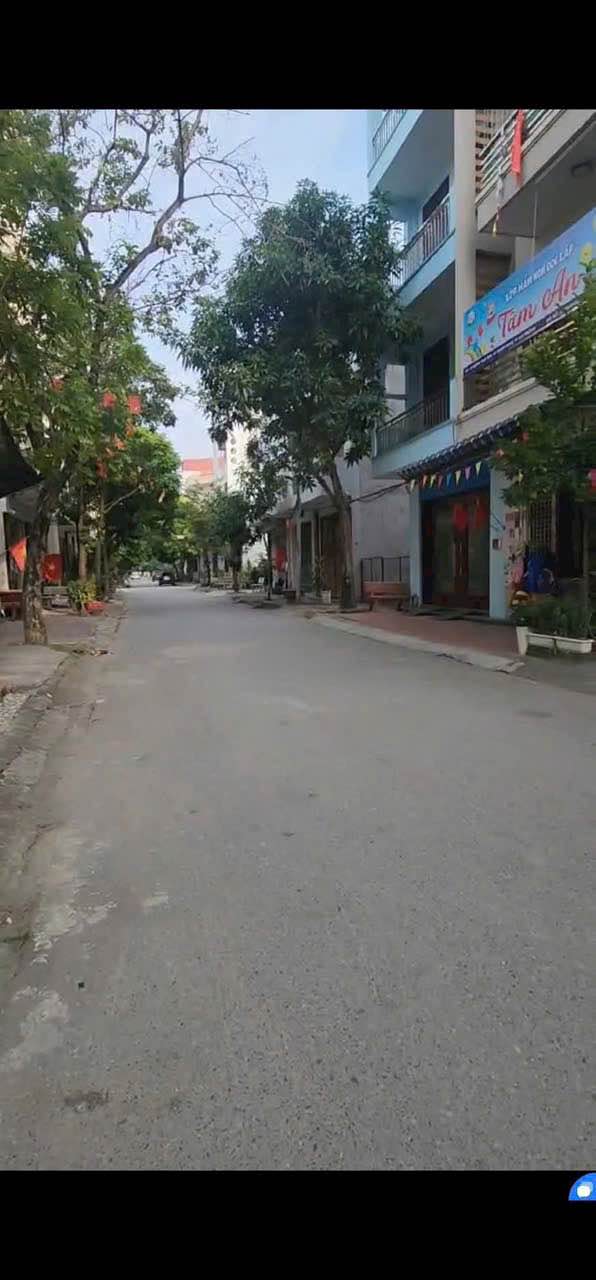 Đất nền mặt phố Đặng Thai Mai, Hải Dương 67,5m² giá 3 tỷ - Vị trí đẹp, kinh doanh sầm uất!