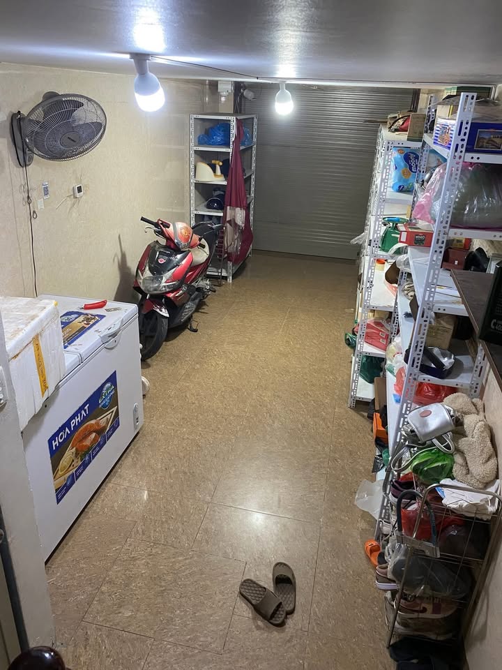 Nhà nguyên căn 5 tầng tại Hồng Mai, 30m² giá 11 triệu - Phù hợp cho gia đình và kinh doanh