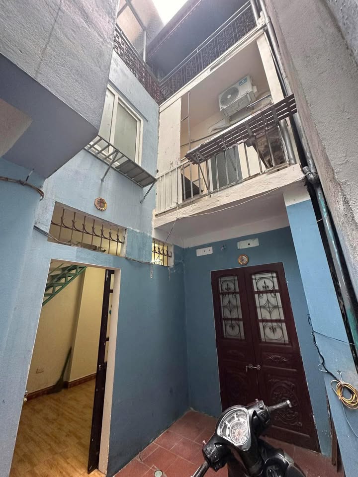 Nhà cho thuê 2 tầng tại ngõ 46 Đội Cấn, Ba Đình - Chính chủ, ở ngay!