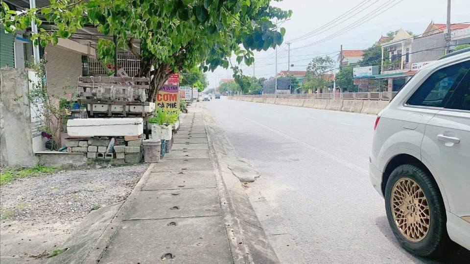 Đất nền 700m² đường Lý Thánh Tông, Đồng Hới - Giá chỉ 4.9 tỷ - Tiềm năng đầu tư cao!