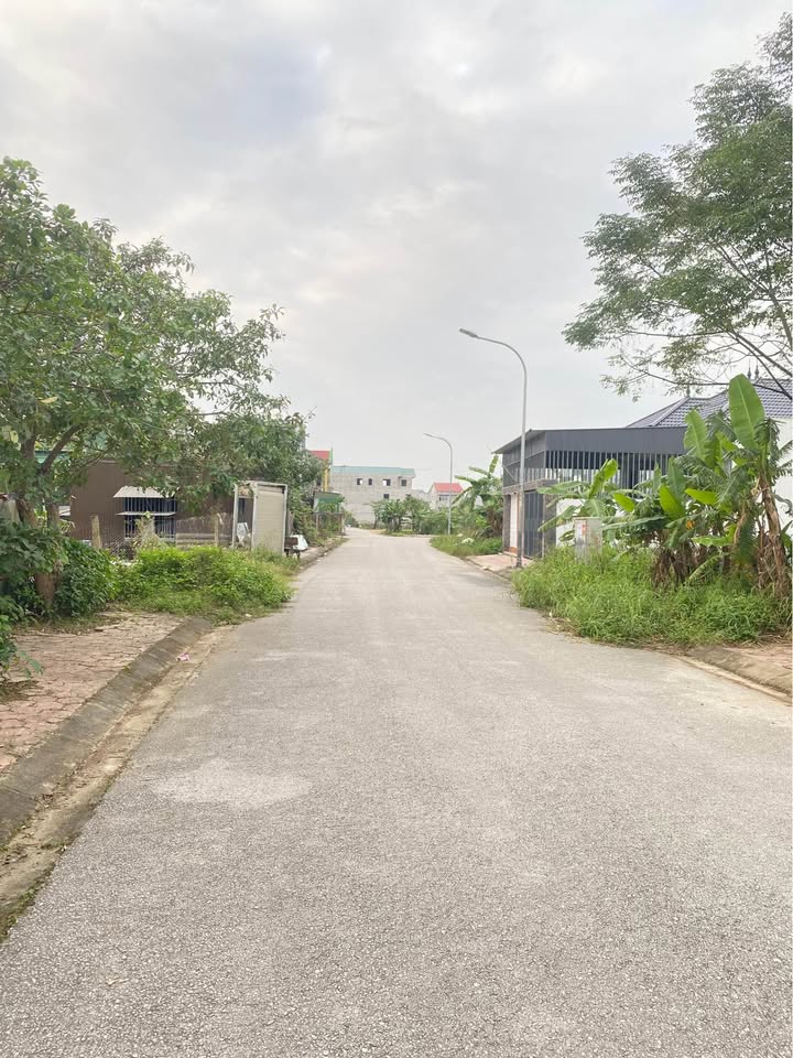 Đất đấu giá Trung Nghĩa, Đông Vĩnh 150m² giá 5 tỷ - Xây dựng tự do, vị trí đẹp!