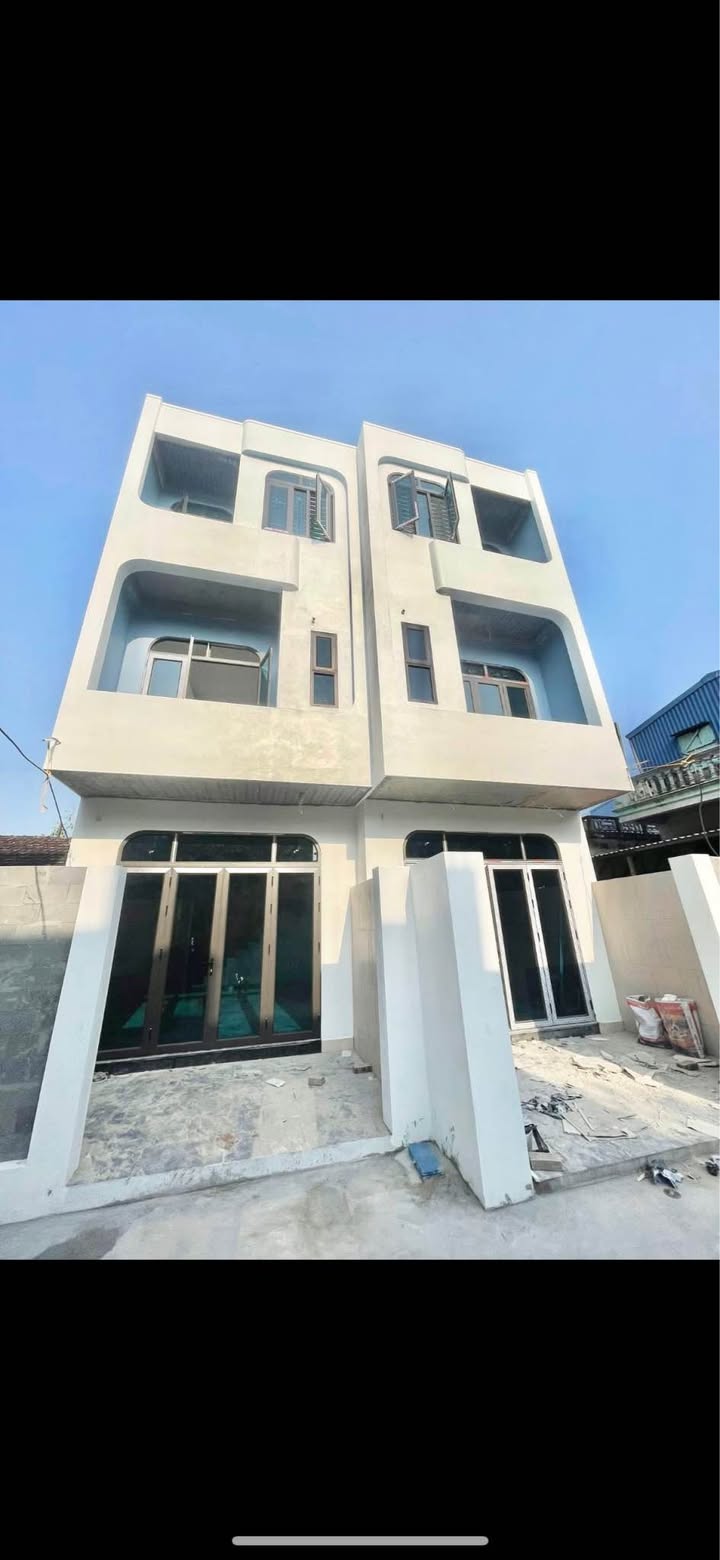 Nhà 3 tầng tại Lộc Vượng, Nam Định - Giá chỉ 3.1 tỷ, ô tô đỗ cửa!