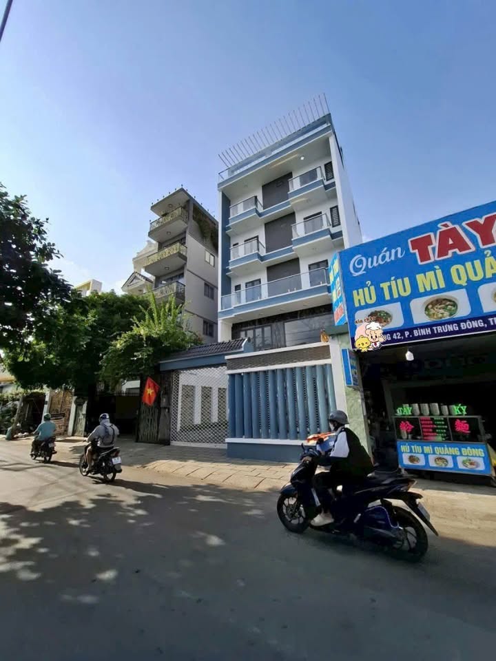 Nhà mặt tiền đường 42, phường Bình Trưng, quận 2, diện tích 202m², giá 36 tỷ - Cơ hội đầu tư hấp dẫn!